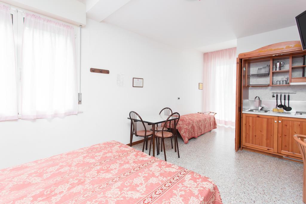 Hotel Residence Des Bains Cesenatico Exteriör bild